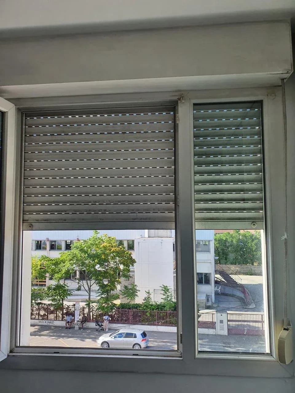 Volet roulant de fenêtre à Lyon, photo 1 sur 1